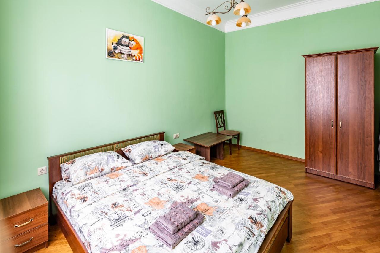 13 Franka Apartment 1 Лвив Екстериор снимка