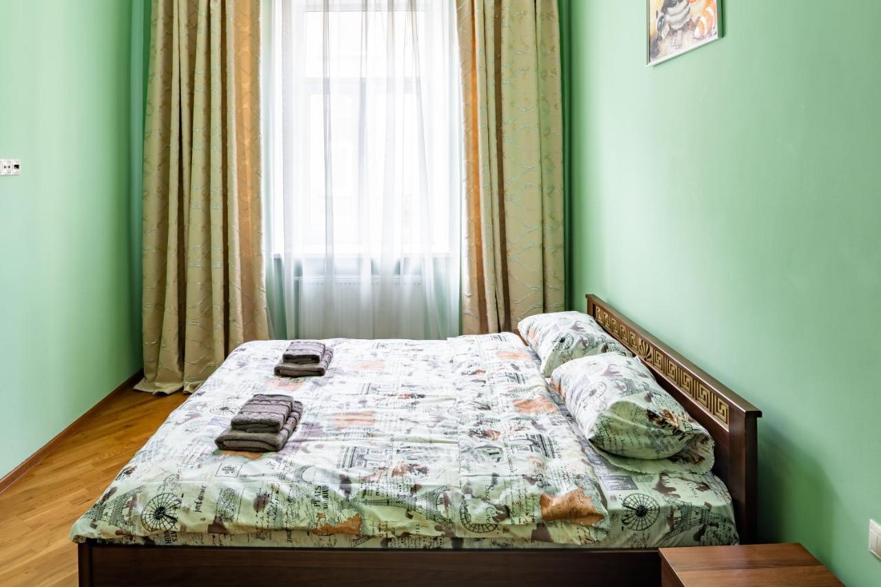 13 Franka Apartment 1 Лвив Екстериор снимка