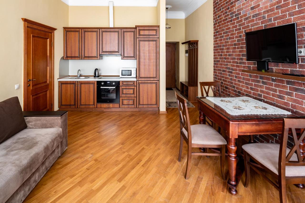 13 Franka Apartment 1 Лвив Екстериор снимка